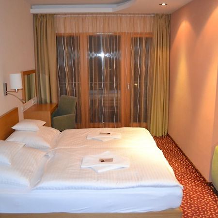 Hotel Debreceni Postas Udulo Exteriér fotografie