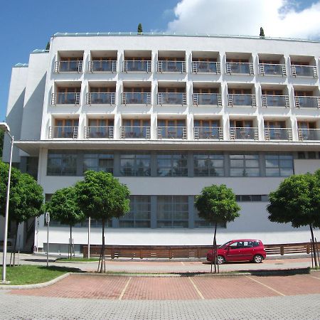 Hotel Debreceni Postas Udulo Exteriér fotografie