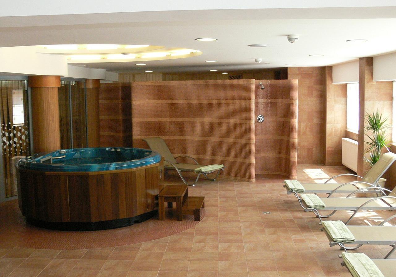 Hotel Debreceni Postas Udulo Exteriér fotografie